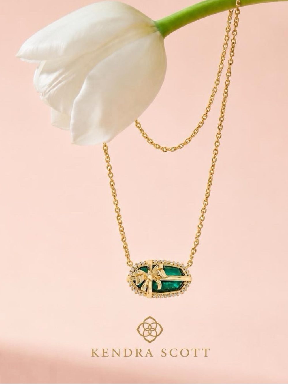 KENDRA SCOTT Elisa Bow Short Pendant Necklace NEW